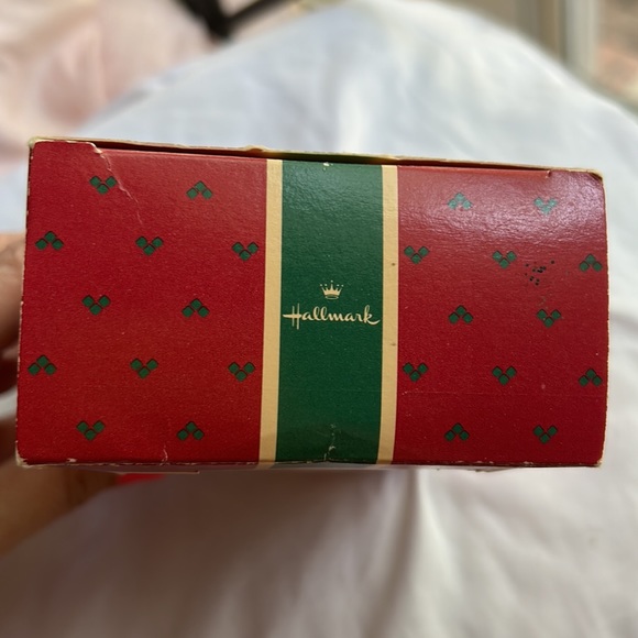 COPY - Vintage 1988 Olympic Santa Claus Go for the Gold Christmas tree ornament… - Picture 13 of 16